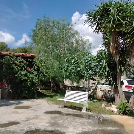 Dimora Arnesano Nyaraló *